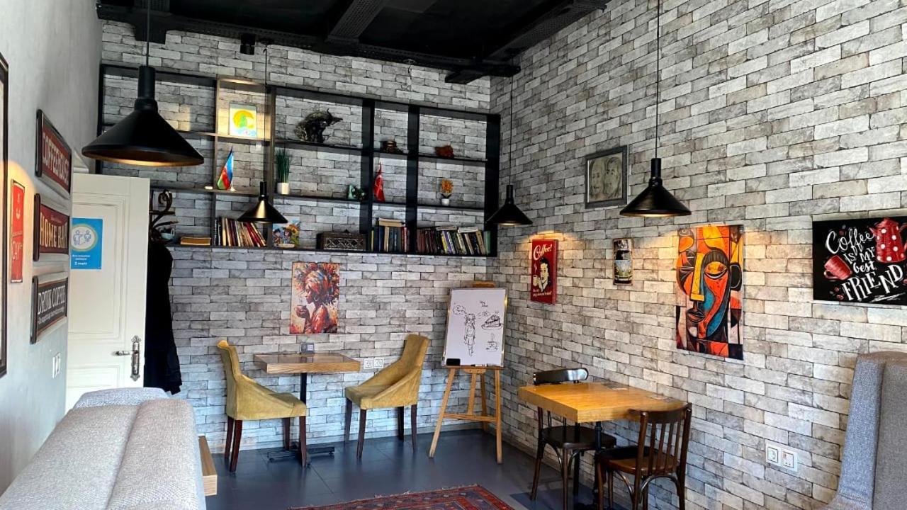 Central Hostel Шекі Екстер'єр фото